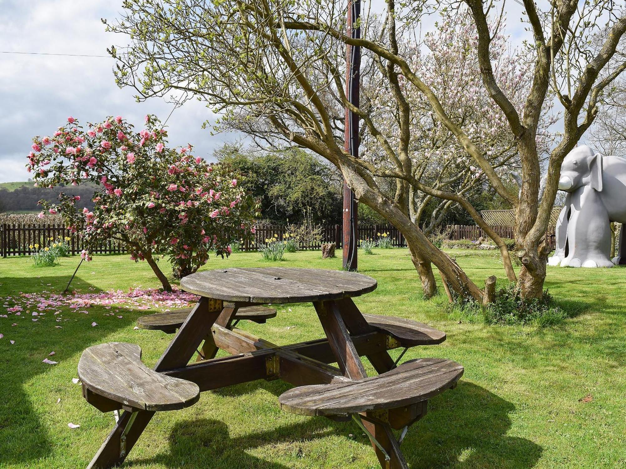 Lenas Lodge Birtsmorton Luaran gambar